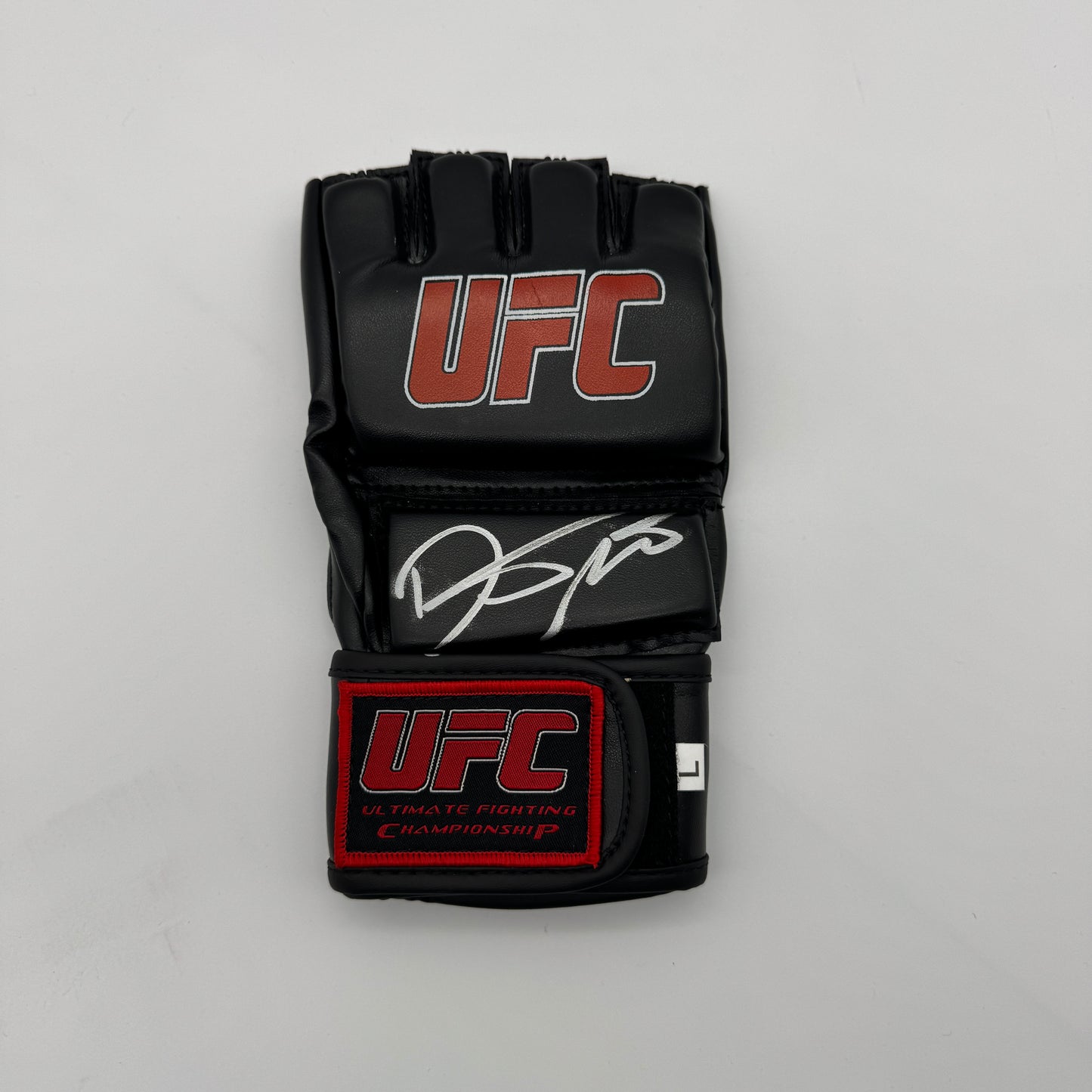 Glove - Dustin Poirier Signed UFC Glove